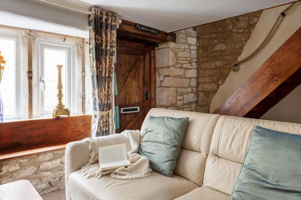 Teasel Cross Cottage, Painswick Stroud  Exterior photo